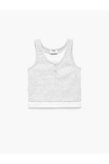 Рипсена вталена блуза с кръгло деколте и детайли с копчета