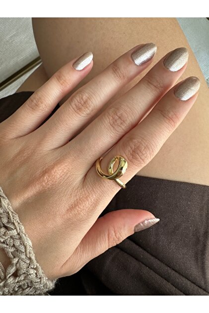 Gold Flow Ring
