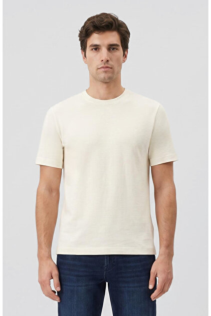 Kırık Beyaz Jakarlı Bisiklet Yaka T-shirt