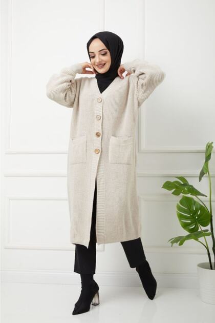 Women's Buttoned Pocket Cream Knitwear Loose Cardigan