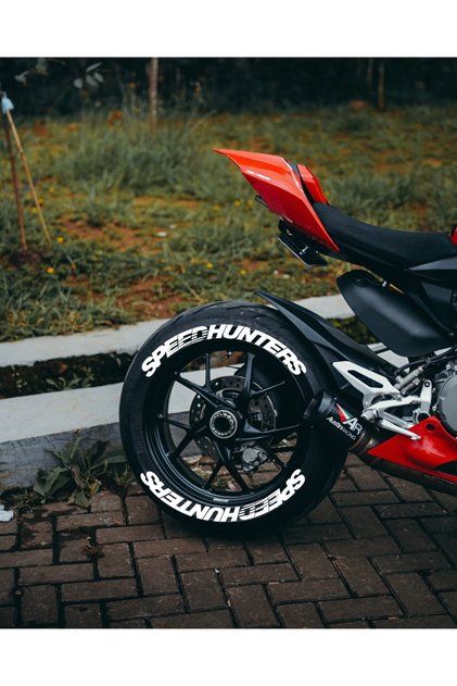 Speed Hunters Motorcycle and Automobile Tire Lettering Sticker Arma 4 Pieces 2.5 cm