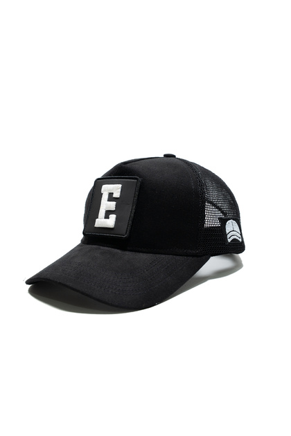 Black Mesh Hat with Letter Patch Detail | Sports Hat Suitable for Daily Use - Trucker Cap
