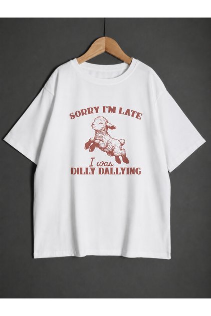 Women's Sorry I'M Late Lamb Printed Oversized T-Shirt