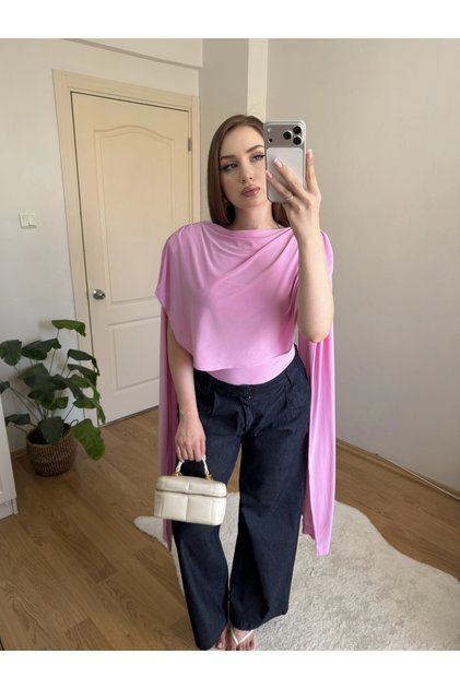 Pelerinli Pembe Bluz