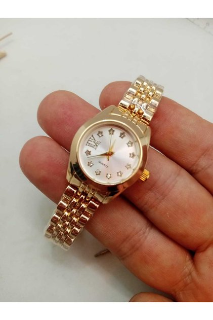 Trendy Model Gold Color Steel Case, Gold Color Chain Strap, Special Design Women's Wristwatch, White Dial with Star Detail