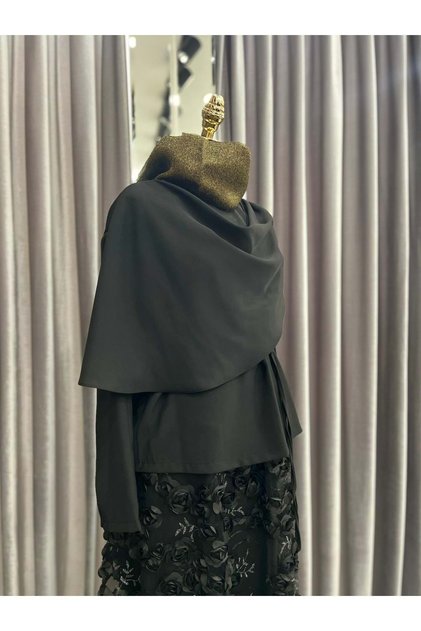 Shoulder Pad Tex Rose Skirt Suit - Black - 42