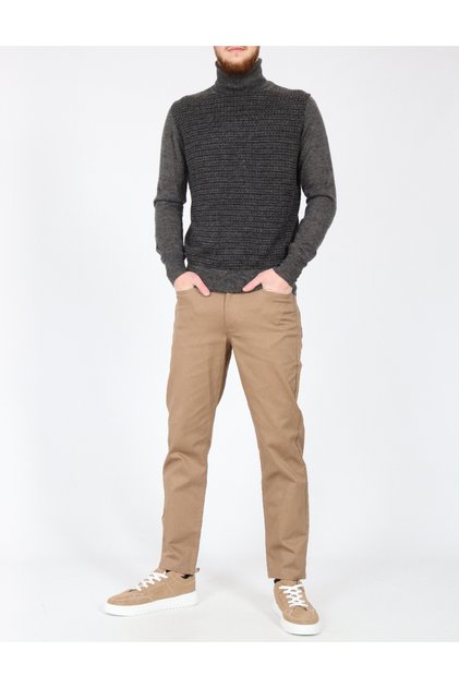 Pantaloni, maro