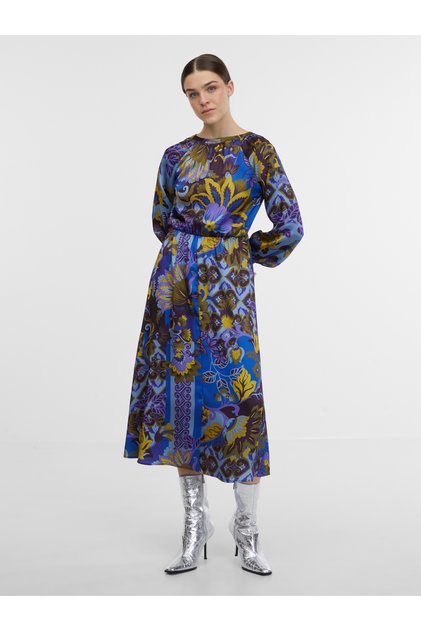Rochie midi de damă, albastră, din satin, cu model.