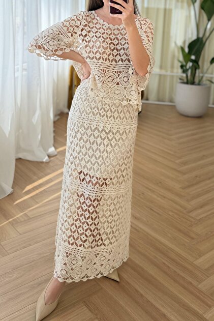 Lace Blouse and Skirt Set M39401