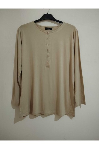 Superior Quality, Stylish, Simple, Buttoned, Single Color, Flexible, Long Sleeve Blouse