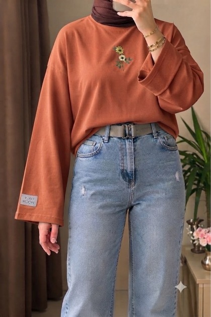 Nakış Detaylı Geniş Kol Penye Tesettür Body Bluz Kadın Oversize Uzun Kollu Bisiklet Yaka Basic Günlük Rahat Kesim Modern Nakışlı Tesettür Üst Giyim Mevsimlik