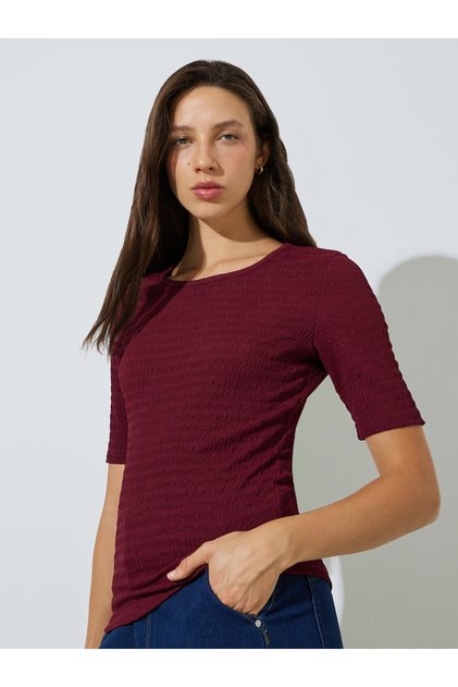 Burgundy Textured Short Sleeve Knit Top