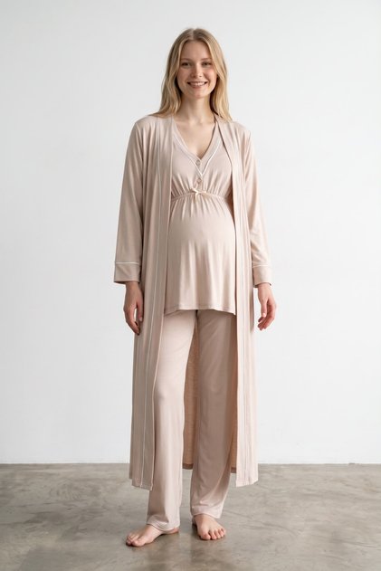 Elegant Piping Detailed 3-Piece Maternity Set - Stylish Pajama and Robe Set Compatible with Easy Breastfeeding