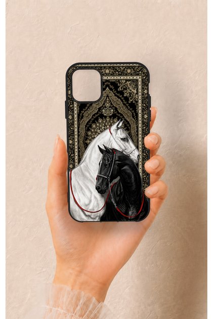iPhone 11 Compatible Noble Lover Horses Patterned Silicone Case