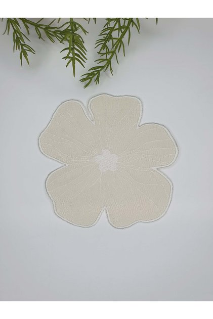 Ecru Petal Patterned Embroidery Edge Cocktail Napkin 1 Piece