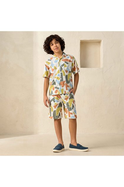 Camp Collar Short Sleeves Shirt and Shorts Set with Abstract Print