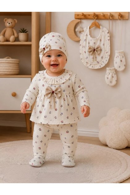 5-piece hospital discharge set with mini flowers print