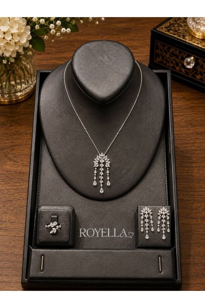 Zirkon taşli rodyum kaplama kolye küpe yüzük şik setimiz