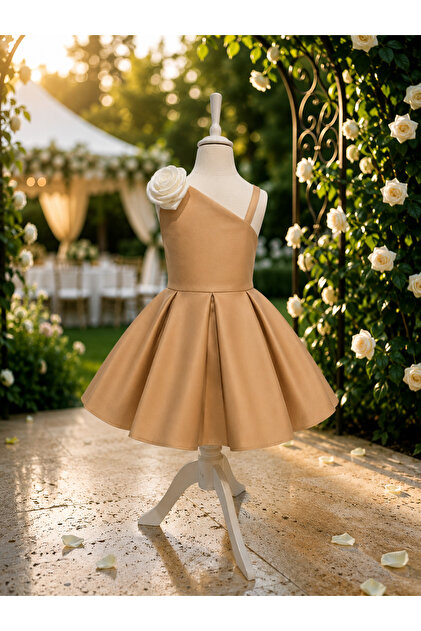 light brown colour dress MUSGEM Special Design Aveline Model Color Single Sleeve Flower Accessory Detailed Girls' Evening Launchdate:2026-03-12 Casual One-Shoulder Sweetheart Neckline All-Over color:Charcoal Grey The VILA racer neck