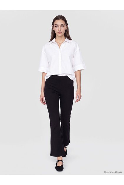Pantaloni de damă evazați cu atingere moale
