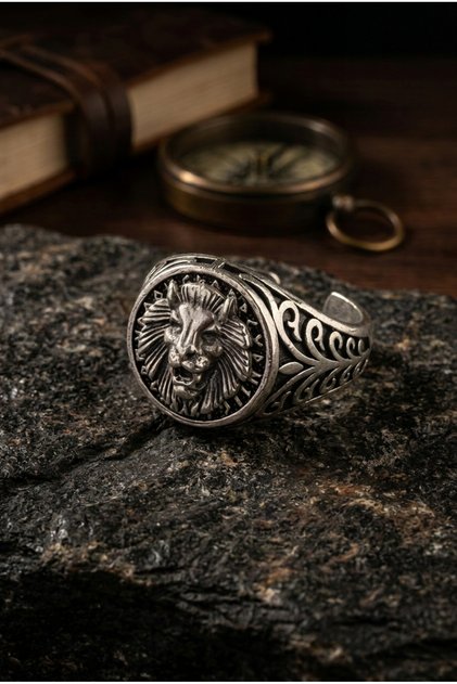 Special Design Masculine Adjustable Men's Ring with Lion Figure