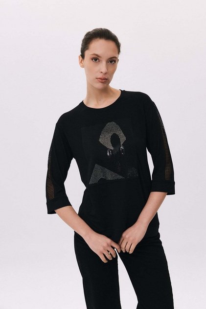 O-Neck Collar with Mesh Sleeves and Earrings for Girls, Three-Quarter Length with Stones