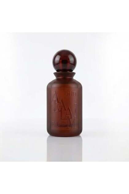 عطر ريد ريد عطر فاخر وقوي يبدأ بنفحات هادئة ثم يتحول لطبقة دافئة وثابتة تمنحك حضوراً أنيقاً وجاذبية