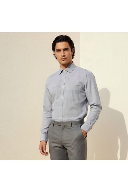 Men Regular Fit Collared Striped Long Sleeves Shirt