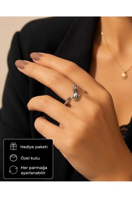Adjustable Silver Color Women's Ring with Cute Cat Figure – Vintage and Bohemian Design Gift Ak
