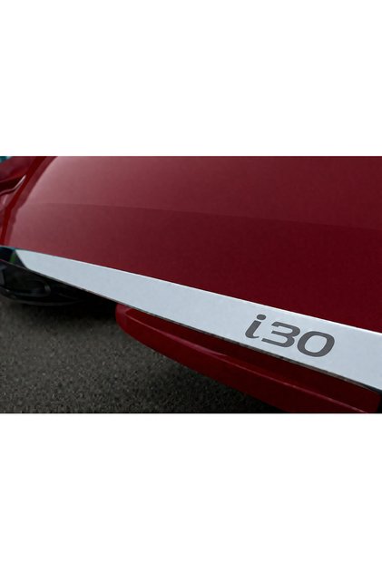 Hyundai i30 2007-2012 Krom Bagaj Alt Çıtası i30 Yazılı