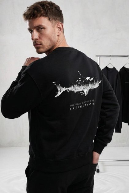 Men's Oversize Sweatshirt Extinction Printed Black – Crew Neck, 3 Thread Raster Fleece