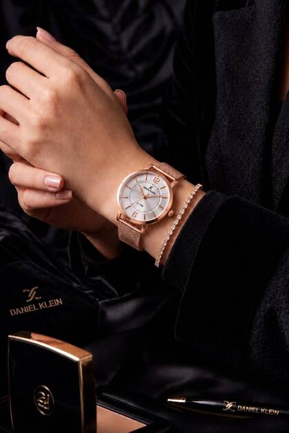Steel Cord 3 Atm Water Resistant Special Design Women Wrist Watch+Bracelet Vs.Blkt.0449