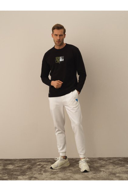 Men's Black Regular Fit Crew Neck Cotton Long Sleeve T-Shirt
