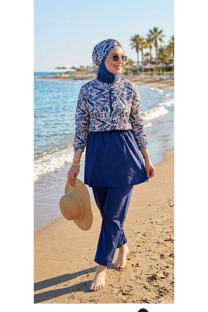 Hijab Bandana Swimsuit Digital Patterned Black 4 Piece Scarf Bonnet, Bandana, Top, Bottom Set Does Not Show Skin and Body Lines
