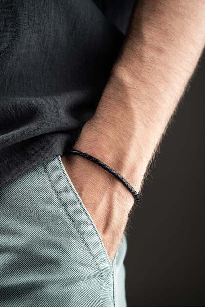 Chrome Plated Interlocking Mesh Design Men's Leather Bracelet