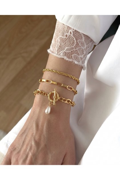Gold Zincir ve İnci Charm Tasarımlı 3'lü Bileklik Seti