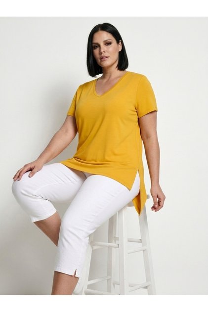 Kadın Büyük Beden V Yaka Yanı Yırtmaçlı Pamuklu Viskon T- Shirt ( Serifikalı Kumaş )