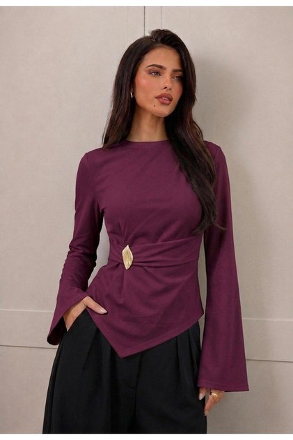 Accessory Detailed Spanish Sleeve Blouse