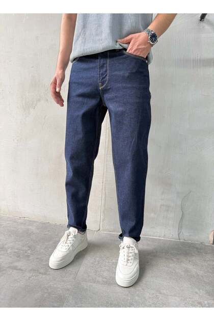 Comfortable Fit Trend Fit Navy Blue Boyfriend Jean
