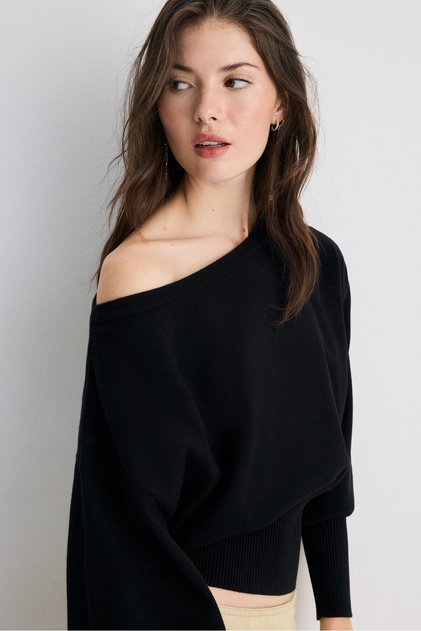 Asymmetric ribbed hem knit jumper