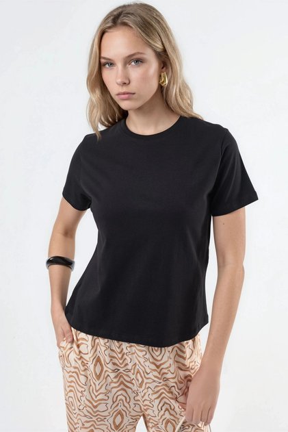 Busem Plain Collar Cotton T-Shirt