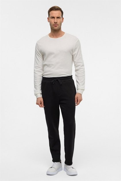 Siyah Regular Düz Jogger Pantolon