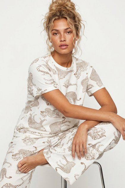 Ecru Tiger Patterned Crew Neck Soft Touch Summer Ribbed Cotton Knitted Pajama Set 7995