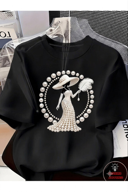 Pearl Hat and Feather Detail Printed Premium Oversize T-Shirt