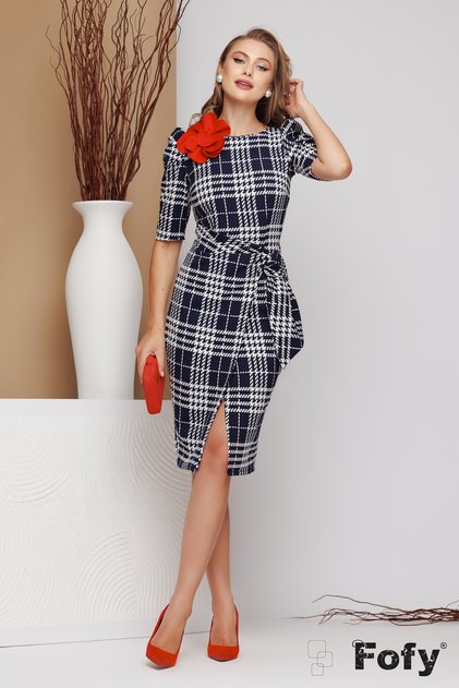 Rochie eleganta cu fusta petrecuta si nod stilizat in carouri cu floare rosie