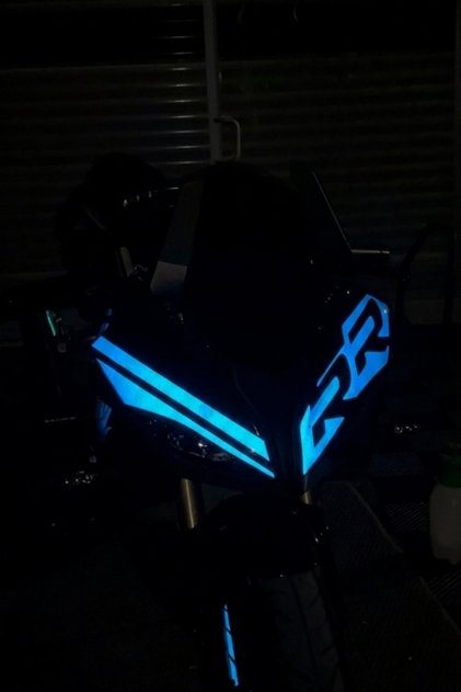 RKS SRK125R ve SRK 250R için Ultra Reflektörlü Kafa Detay Sticker (3 Parça)