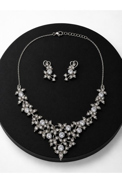 Moda Şıklık Zarafet Zirkon Taşlı Gümüş Renk 2'li Kolye Küpe Seti