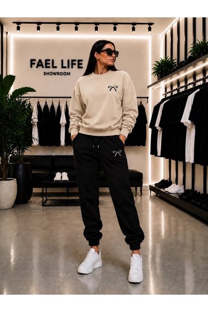 Unisex Wide Cut Zero Neck and Trackpants Set with Ribbon Print