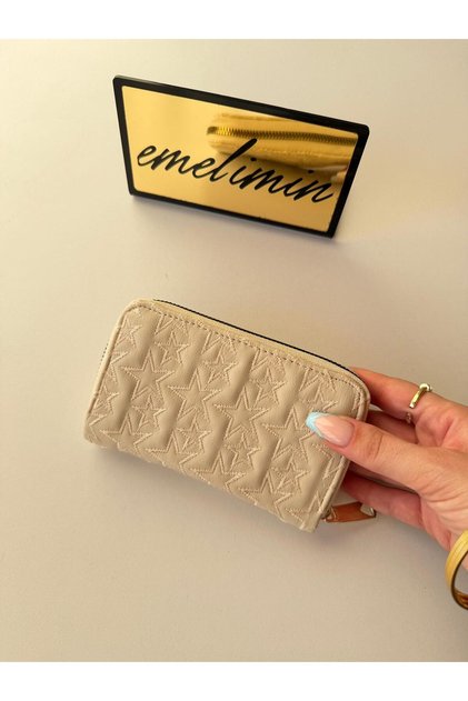 Women's Cream Star Embroidered Quilted Zipper Wallet Card Holder