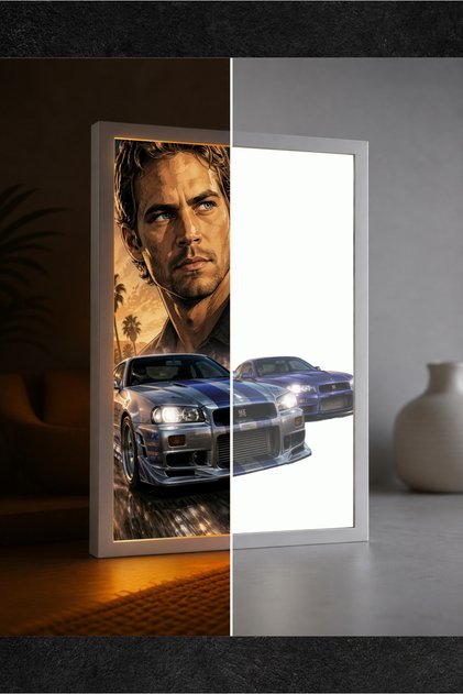طاولة نيسان سكايلاين جي تي آر (R34) بإضاءة LED - طاولة زخرفية وإضاءة ليلية